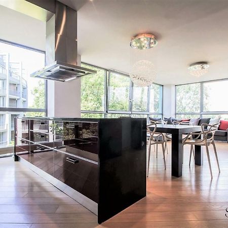 Winwinstay Superior Apartment By River Daugava Riga Bagian luar foto