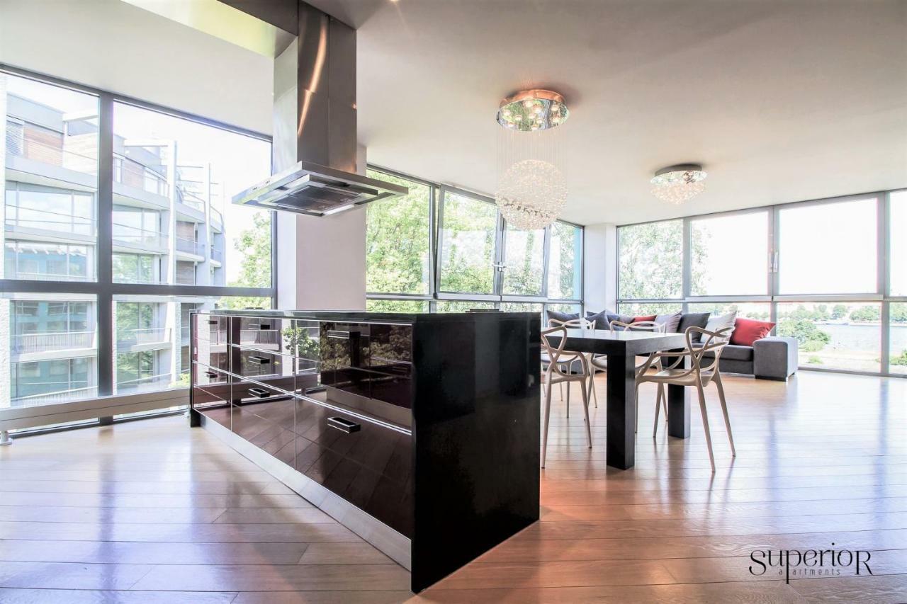 Winwinstay Superior Apartment By River Daugava Riga Bagian luar foto