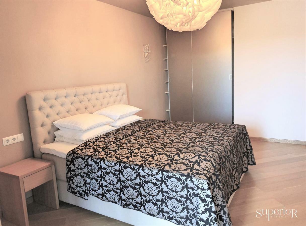 Winwinstay Superior Apartment By River Daugava Riga Bagian luar foto