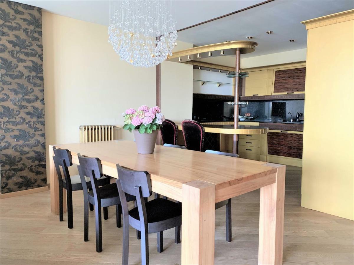 Winwinstay Superior Apartment By River Daugava Riga Bagian luar foto